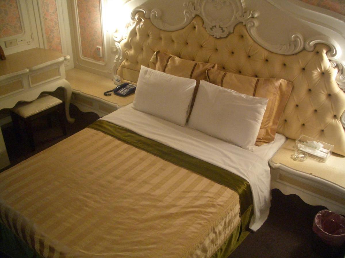 Persimmon Hotel Sin-ču Exteriér fotografie