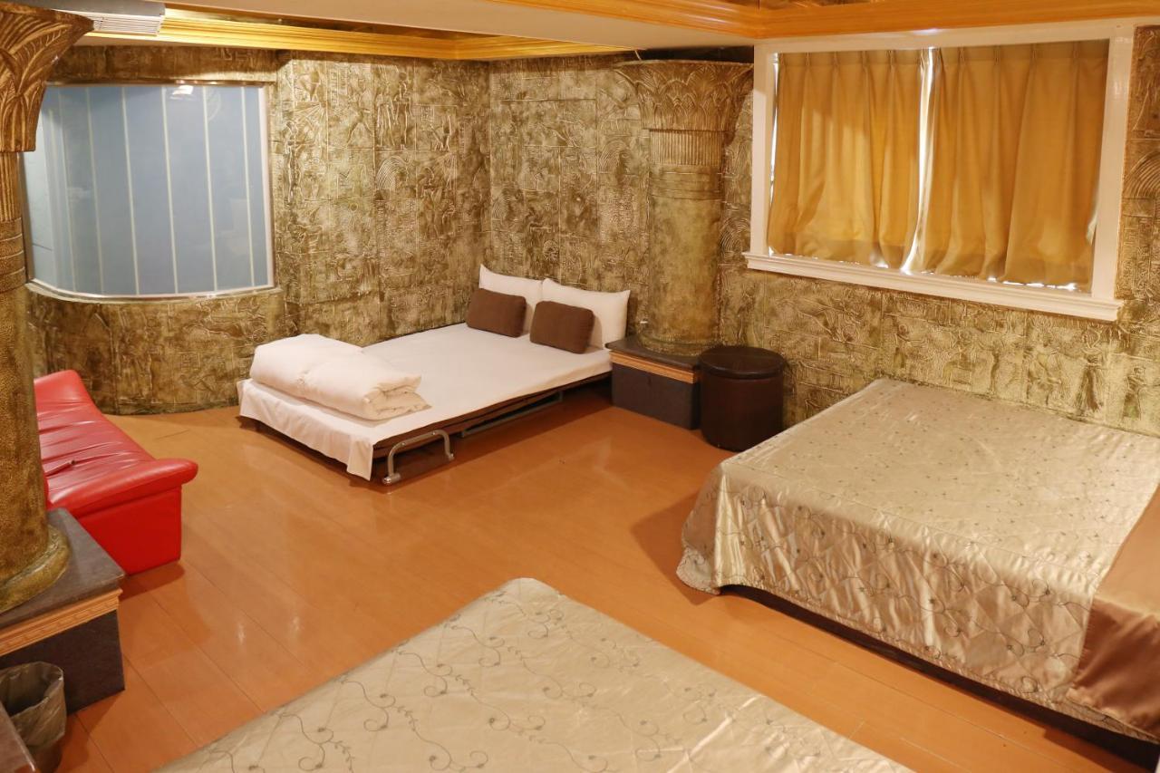 Persimmon Hotel Sin-ču Exteriér fotografie